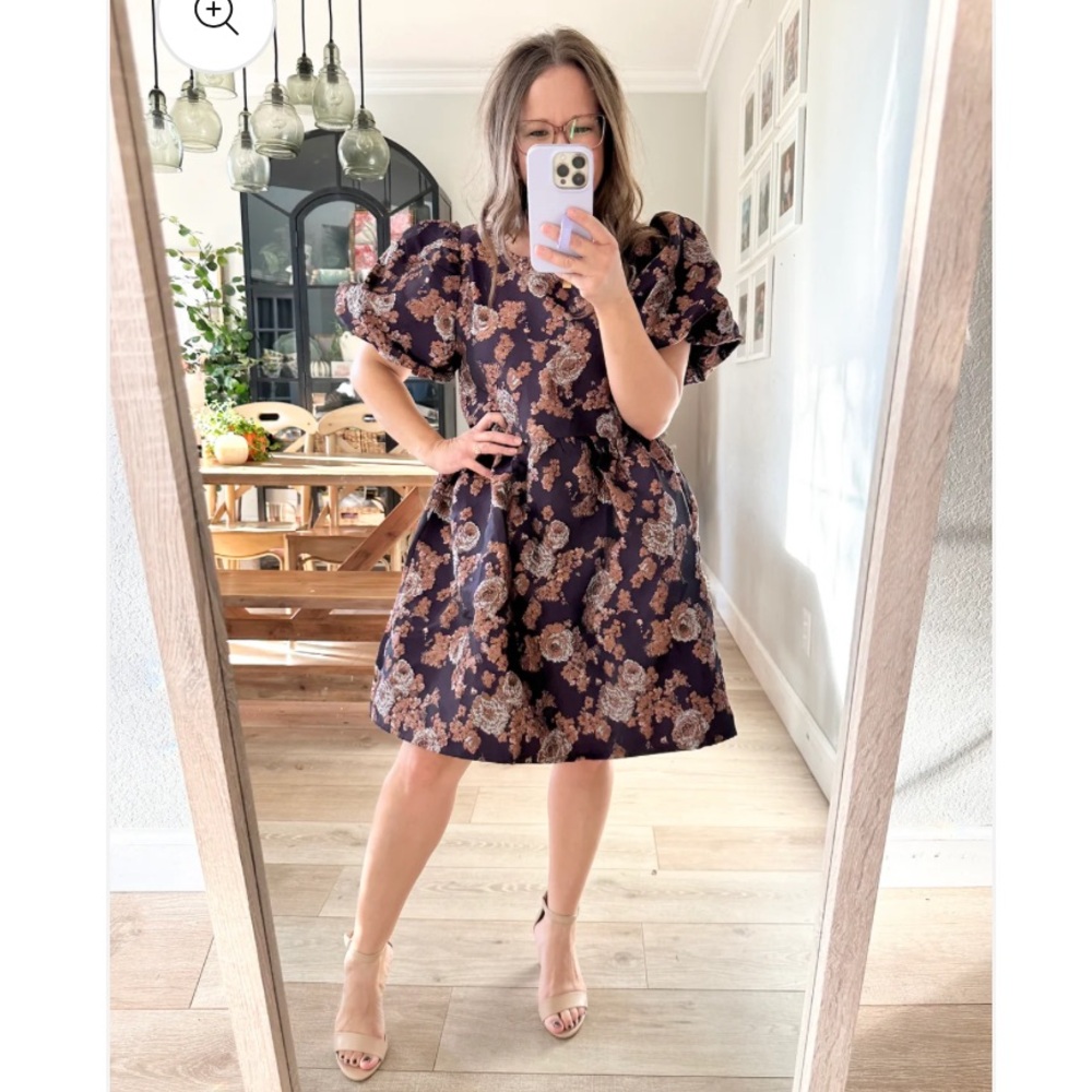 Entro Floral Puff Sleeve Dress - Navy and Beige